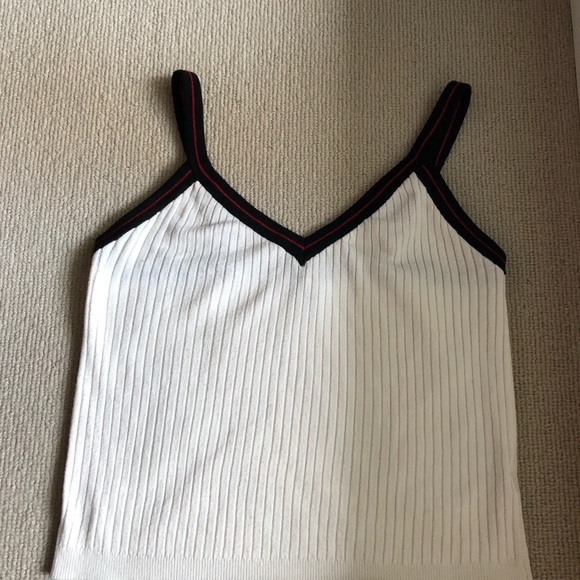 Crop tops bundle - forever 21 and garage - Picture 12 of 16